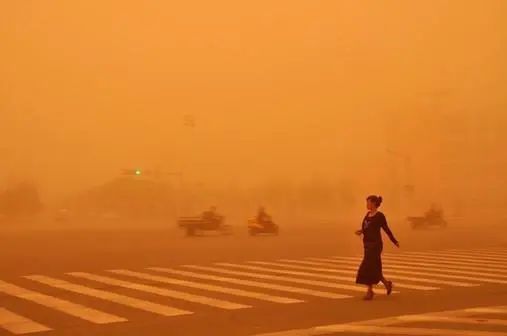 強沙塵天氣對我國環境空氣質量帶來嚴重影響，空氣質量監測站大有用處！